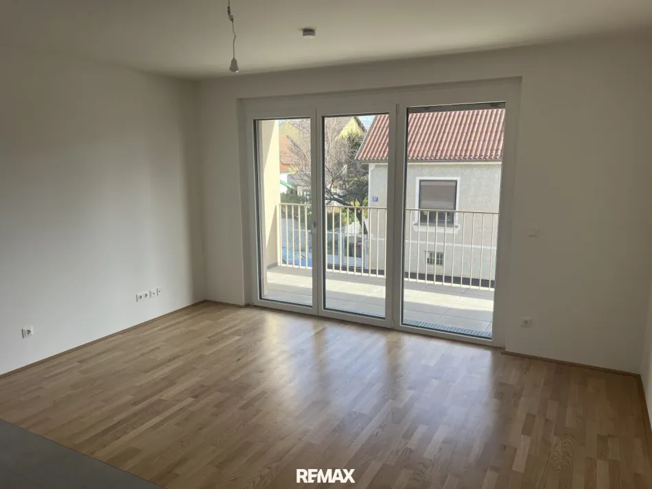 Idyllisches Wohnen in Wiener Neustadt: 2 Zimmer, Loggia, 54.04m² - Anlegerpreis€ - Titelbild