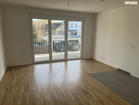 „Komfortables Wohnen in Wiener Neustadt: 1 Zimmer, Loggia & Co.!“