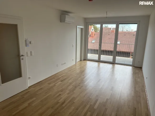 Loggiawohnung im Zehnerviertel! Klimaanlage, 2 Zimmer und Erstbezug! - Titelbild