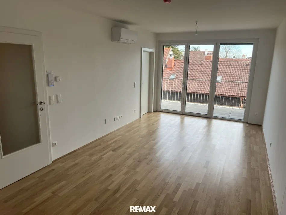 Loggiawohnung im Zehnerviertel! Klimaanlage, 2 Zimmer und Erstbezug! - Titelbild