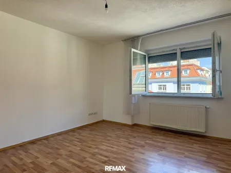 Domblick – helle 3Z-Wohnung auf ca. 82m² Wfl. inkl. anmietbarem Parkplatz zu kaufen!