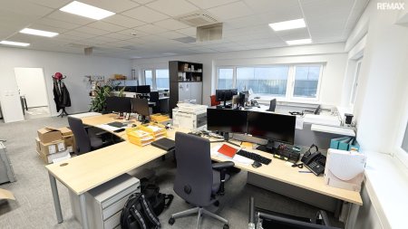 Workbase - 100 m² Büro im 1. OG