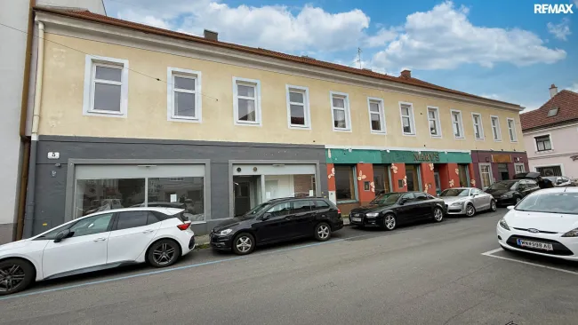 Bestandsfreies Zinshaus in Wiener Neustadt – Sanierungsobjekt mit Renditepotenzial und Bebauungsstudie - Titelbild