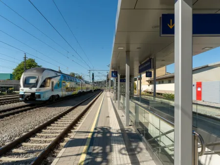 Bahnhof fußläufig erreichbar