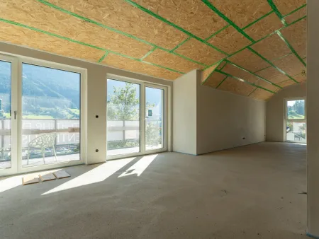 Großer Wohnraum mit Aussicht (noch im Innenausbau)