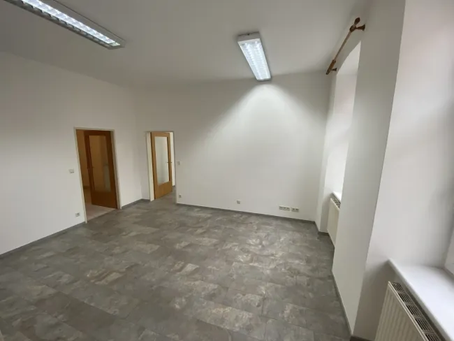 BÜRO - Nähe AKH - Titelbild
