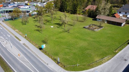 Grundstück mit großen Möglichkeiten direkt an der A9