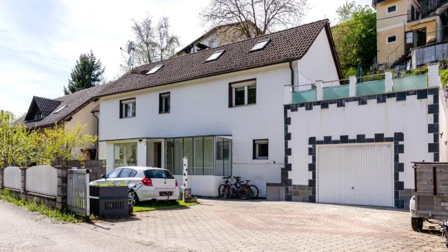 Direkt an der Steyr: Großzügiges Familienhaus mit Außenküche - Bild