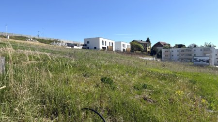 Baugrund mit genialem Bergpanorama