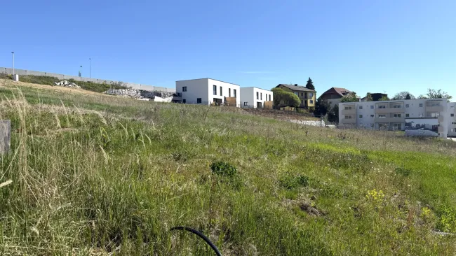 Baugrund mit genialem Bergpanorama - Bild