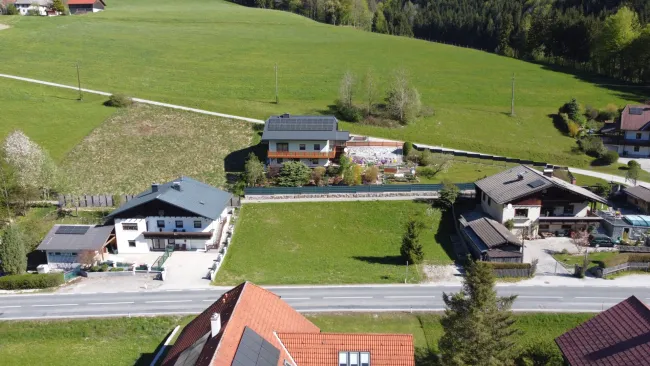 Sonniges Baugrundstück ohne Bauzwang - Bild