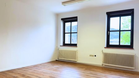Zwei Büro- oder Praxisräume - einzeln oder gemeinsam anmieten