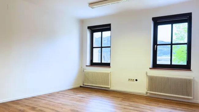 Zwei Büro- oder Praxisräume - einzeln oder gemeinsam anmieten - Bild