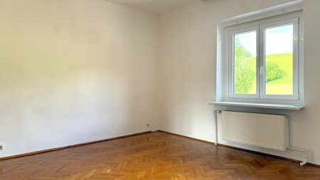 Zwei Wohnungen mit Grundstücksbeteiligung