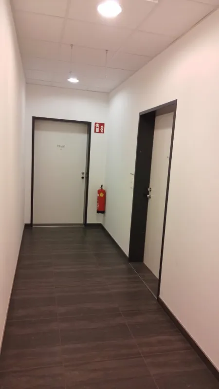 SUPER Sommer-Aktion: 206 m² Büro bzw.Ordination für NUR € 9,--/m² Miete im Monat! - Bild