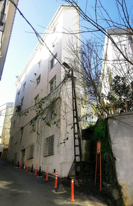 Istanbul - Frisch sanierte Wohnung in einem der schönsten Stadtteile - 5 Gehminuten Einkaufszentrum Cevahir