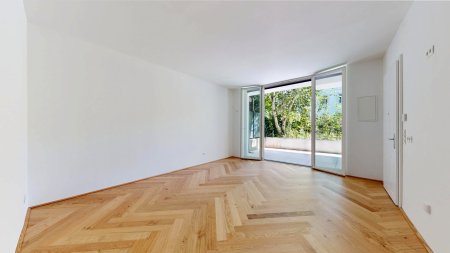 Historischer Charme trifft moderne Energieeffizienz: Altbau mit Wärmepumpe und PV!