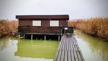 Hütte vom See aus gesehen...