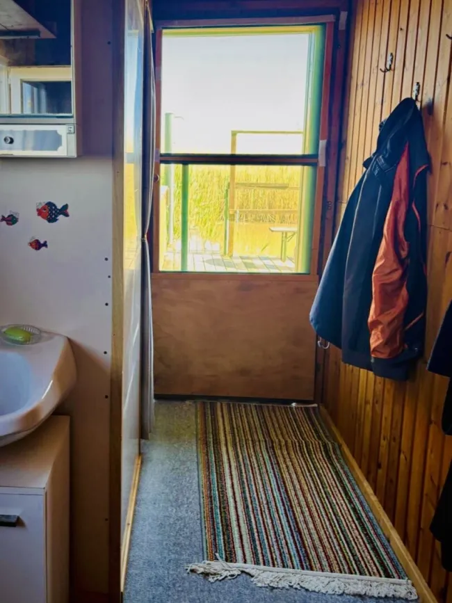 Ausgang zu hinteren Terrasse