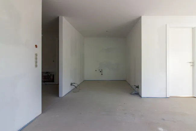 Großzügig und Ruhig | Neubau Erstbezug | Balkonwohnung mit Eck-Wohnzimmer - Bild