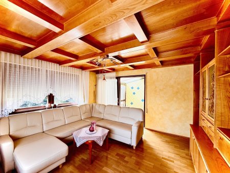 Ein perfekter Sonnenplatz für die Familie – ruhig gelegenes Eckreihenhaus in Neuberg zu Verkaufen