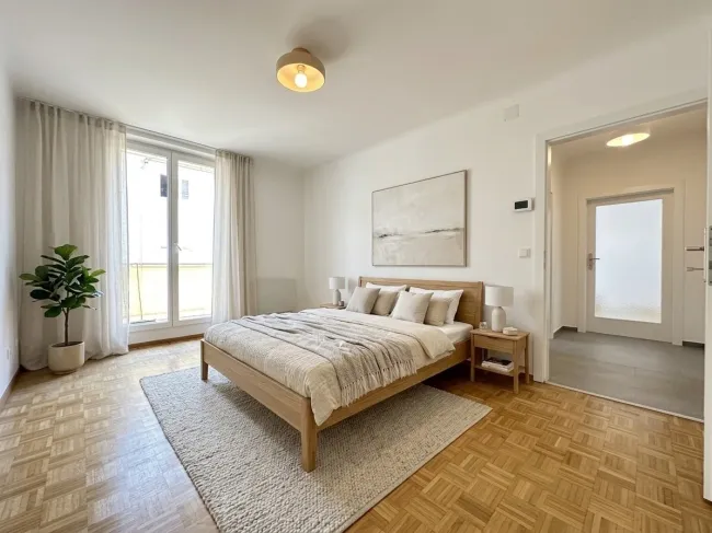 GENERALSANIERTE 2 ZIMMERWOHNUNG - SCHLOSS BELVEDERE - Bild