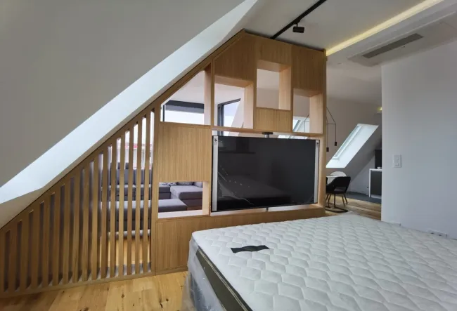 LOFT MIT DACHTERRASSE INKLUSIVE SEHR MODERNER MÖBLIERUNG - Bild