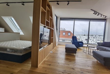 LOFT MIT DACHTERRASSE INKLUSIVE SEHR MODERNER MÖBLIERUNG