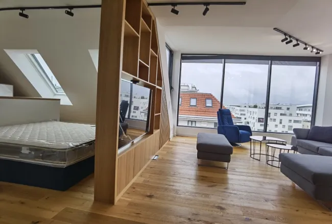 LOFT MIT DACHTERRASSE INKLUSIVE SEHR MODERNER MÖBLIERUNG - Bild