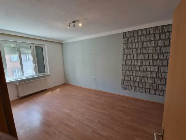 ERLEBEN SIE DEN CHARME EINER WOHNUNG AUS DEN 60ER JAHREN - Bild
