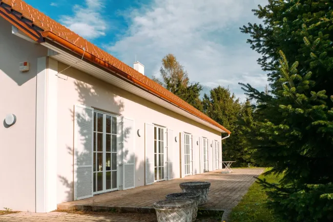 TRAUMHAFTES ANWESEN IN BAD RADKERSBURG - BAULAND SOWIE HAUS MIT AUSBAUPOTENZIAL - Bild