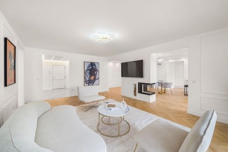 DESIGNER APARTMENT MIT PRIVATER SAUNA