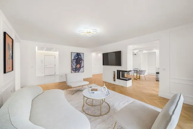 DESIGNER APARTMENT MIT PRIVATER SAUNA - Bild