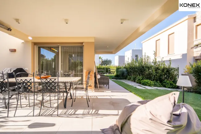 Exklusive Luxusvilla mit Pool und Seeblick in Sirmione - Titelbild