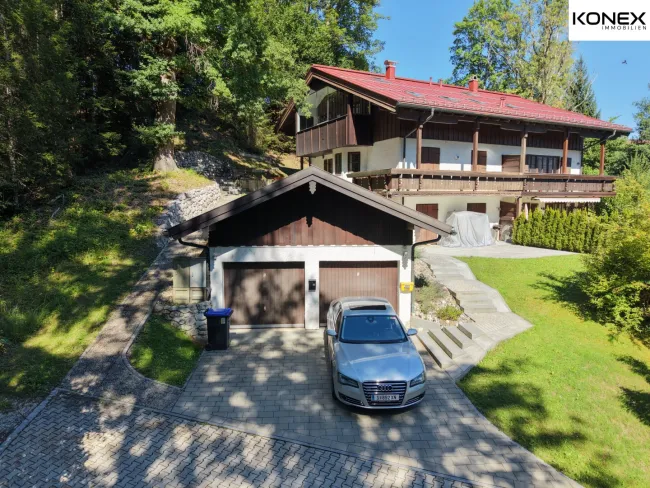 Alpenstil-Mehrfamilienhaus mit 3 Wohneinheiten in Reit im Winkl - Bild