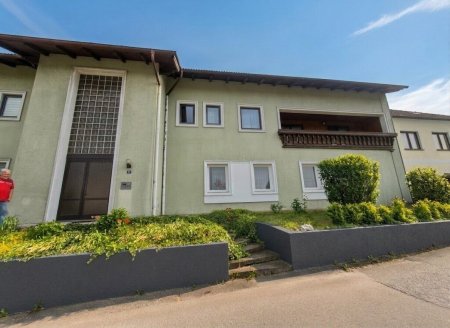 Großzügige Wohnung mit 510m² Garten, Balkonen und Carport nahe St. Pölten - Westbahnanbindung