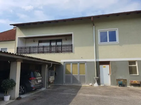 Großzügige Wohnung mit 510m² Garten, Balkonen und Carport nahe St. Pölten - Westbahnanbindung