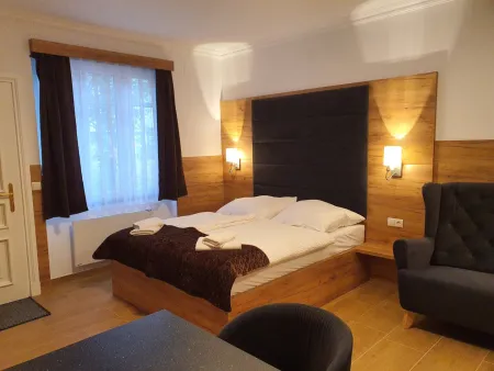 Top Saniertes & neu möbliertes Apartmenthaus mit Garten nähe U4