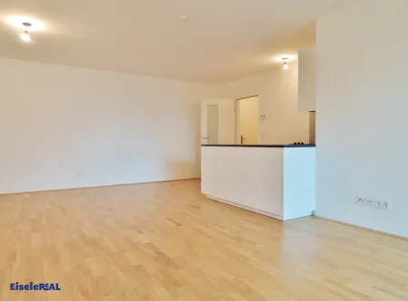 hochwertige 2 Zimmer Wohnung - Balkon - zzgl. Garage