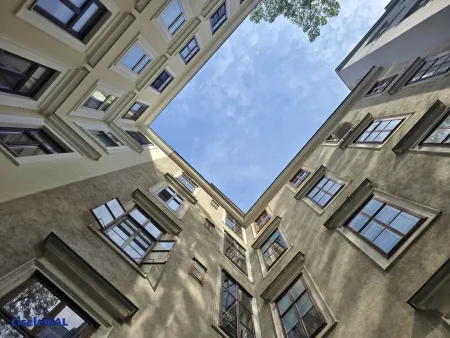 5 Zimmer – schöne Altbau Wohnung - Lift
