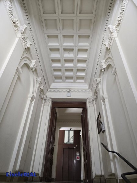 5 Zimmer – schönes Altbau Büro - Lift