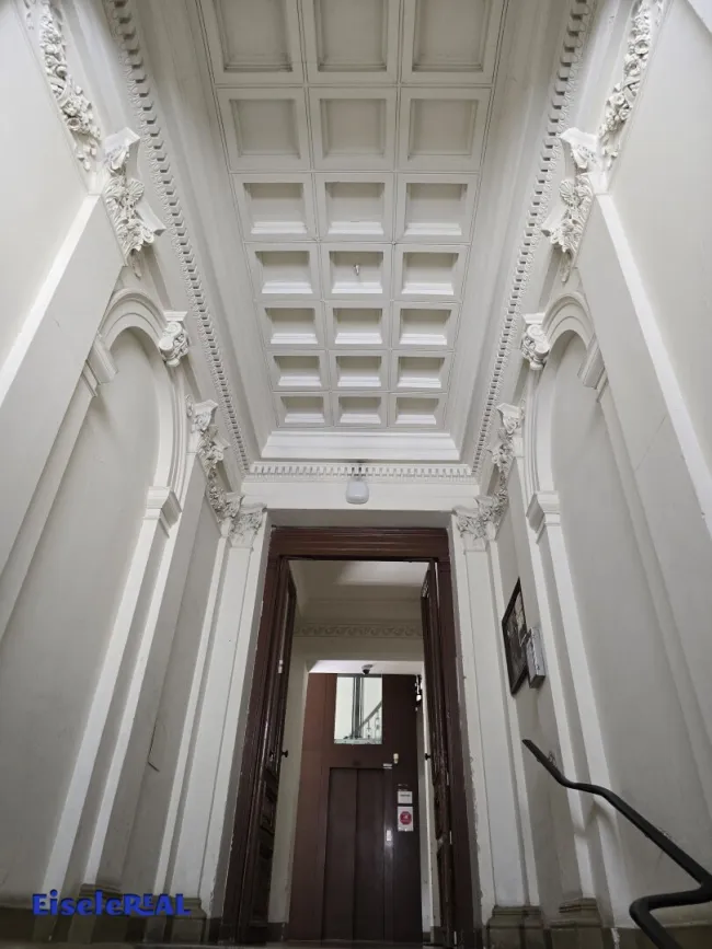 5 Zimmer – schönes Altbau Büro - Lift - Titelbild