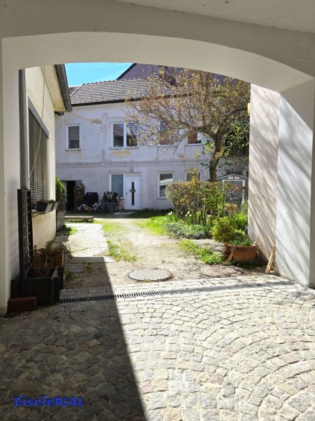 1 Zimmer Wohnung – irgendwie speziell – Sommerwohnung - für lärm- und hitzegeplagte Stadtbewohner