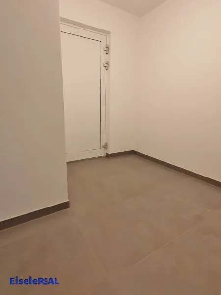 3 Zimmer - Balkon - Top 5 – befristet vermietet