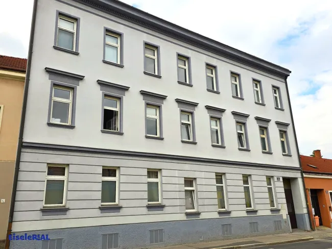 ALTBAU-ZINSHAUS IN Schwechat!! - Bild