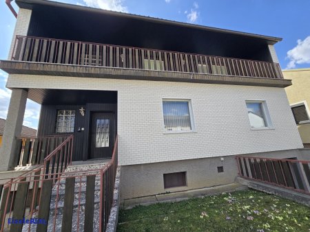 Älteres Einfamilienhaus sucht neue Besitzer mit jungen Ideen!