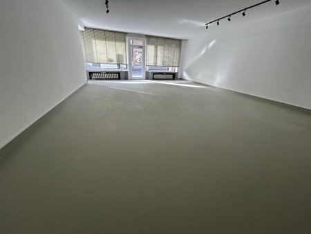 Attraktives Gewerbe Objekt für Geschäftsfläche , Büro oder Praxisfläche in Vöcklabruck zu MIETEN ca. 85m² für nur 765,00 € mtl.!