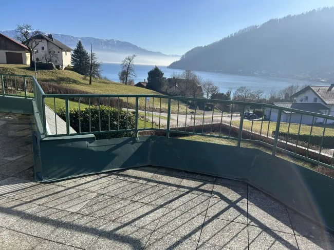 Großzügiges Einfamilienhaus in Seewalchen am Attersee (Buchberg), inkl. Kamin & Fußbodenheizung! - Bild