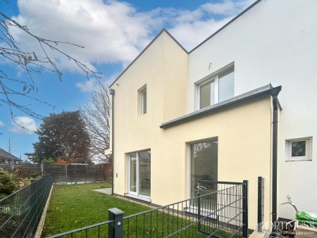 Super-Frühlingsangebot!!! Ihr Wohlfühl-Zuhause: Lichtdurchflutete 5-Zimmer-Doppelhaushälfte mit Garten und zwei Parkplätze!