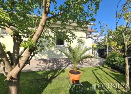 Ihr privates Paradies mit Pool – Wohnen, Wohlfühlen und clever investieren!